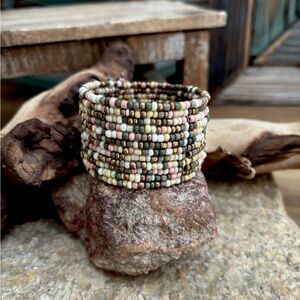 Cuff Bracelet Multicolored Seed Bead Memory Wire Stretch 70s NEW